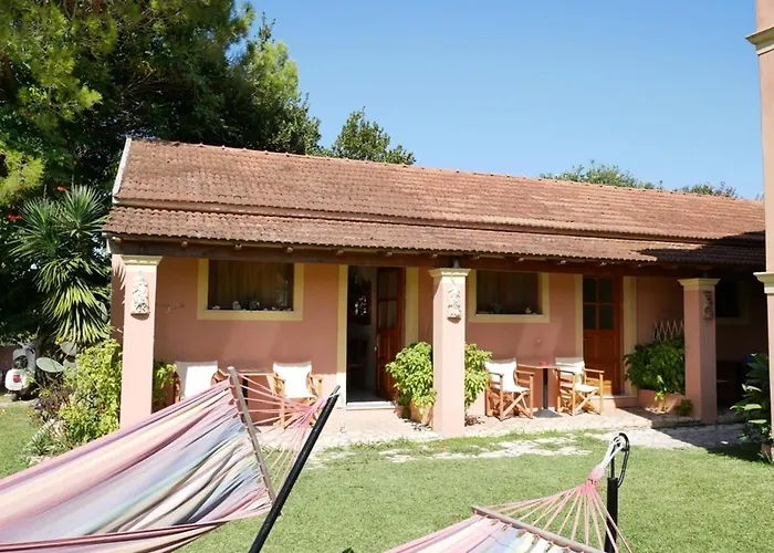 Marios アパートホテル 3*